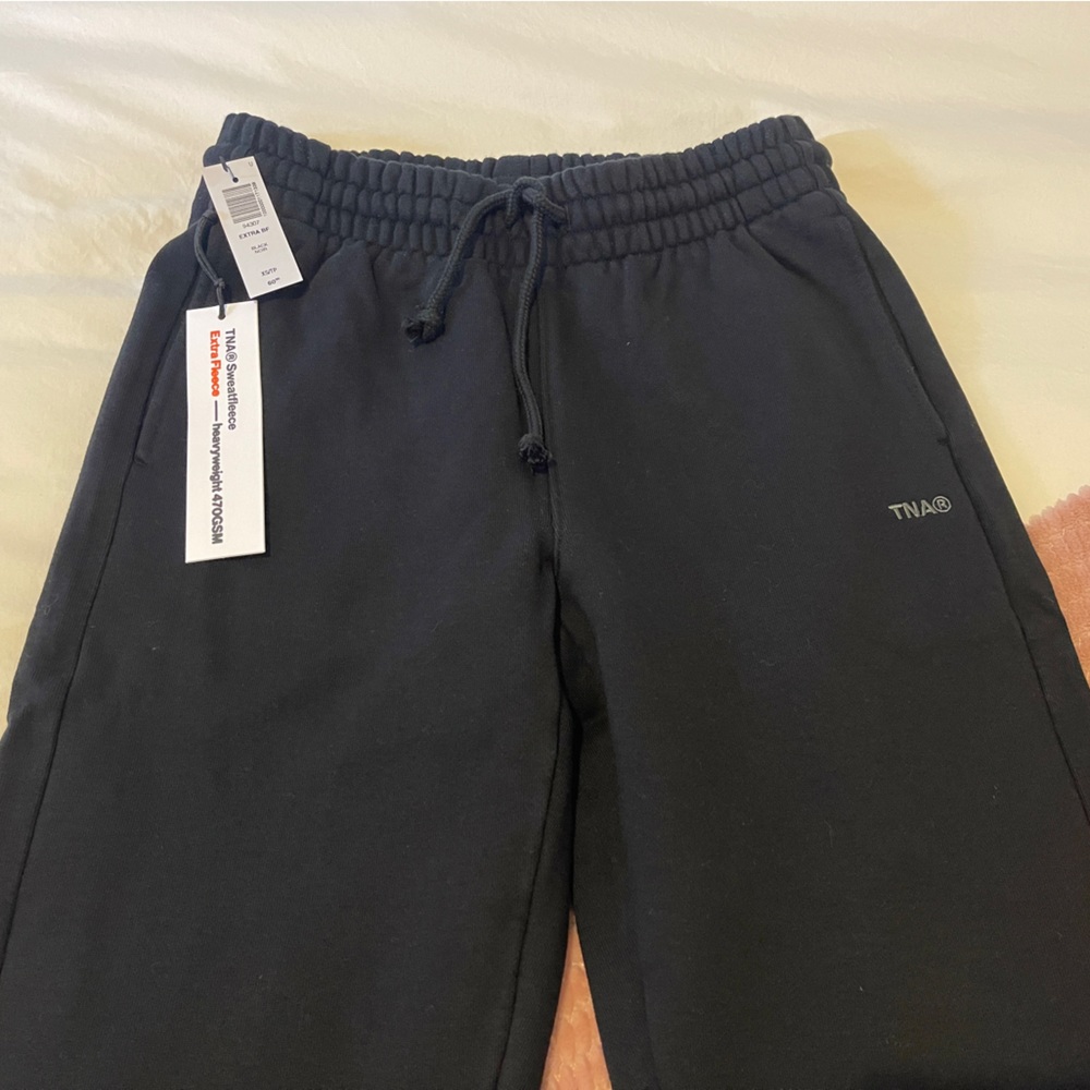 Aritzia TNA Extra Fleece Boyfriend Sweatpant Size XS in Black